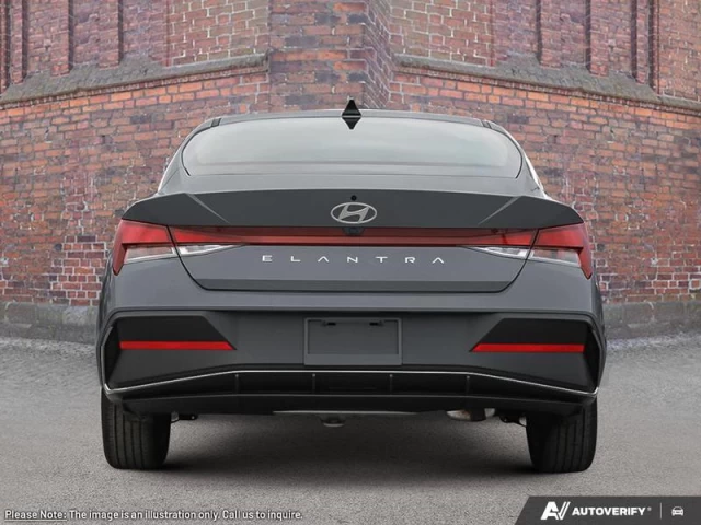 Hyundai Elantra Preferred 2025