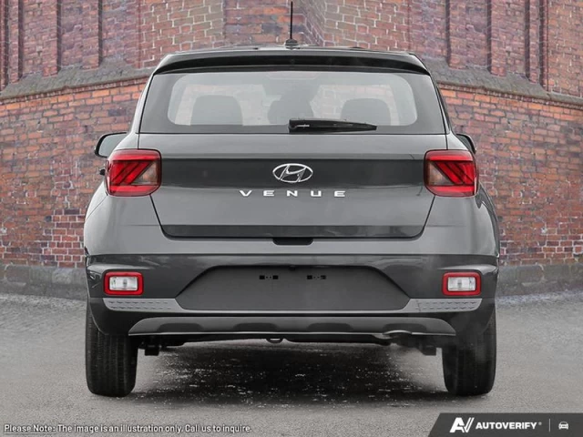 Hyundai Venue Essential IVT w/Two-Tone 2025