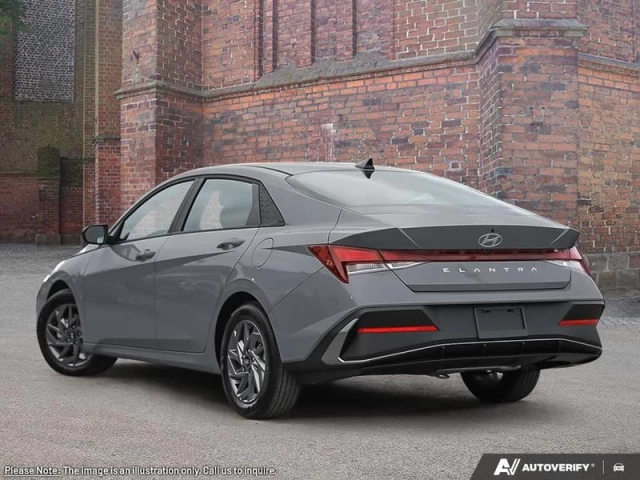 Hyundai Elantra Preferred 2025