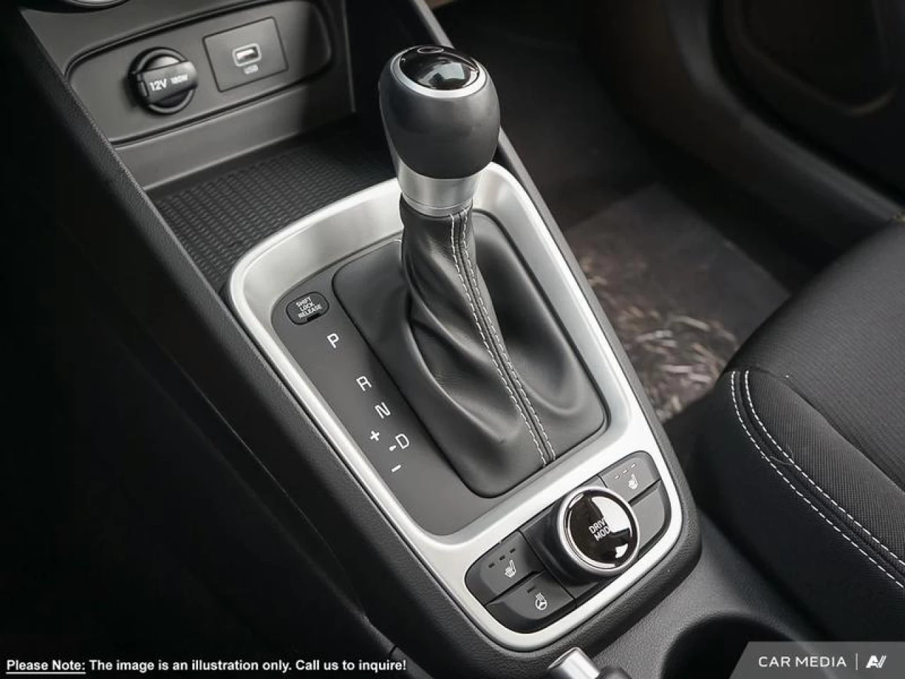2025 Hyundai Venue Preferred IVT Main Image