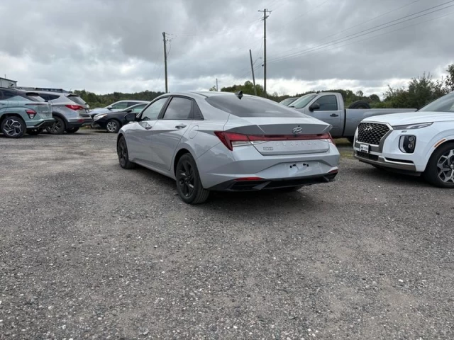 Hyundai Elantra Preferred 2023