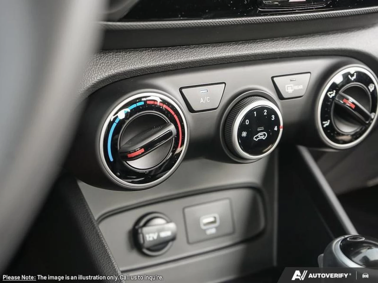 2025 Hyundai Venue Preferred IVT Main Image