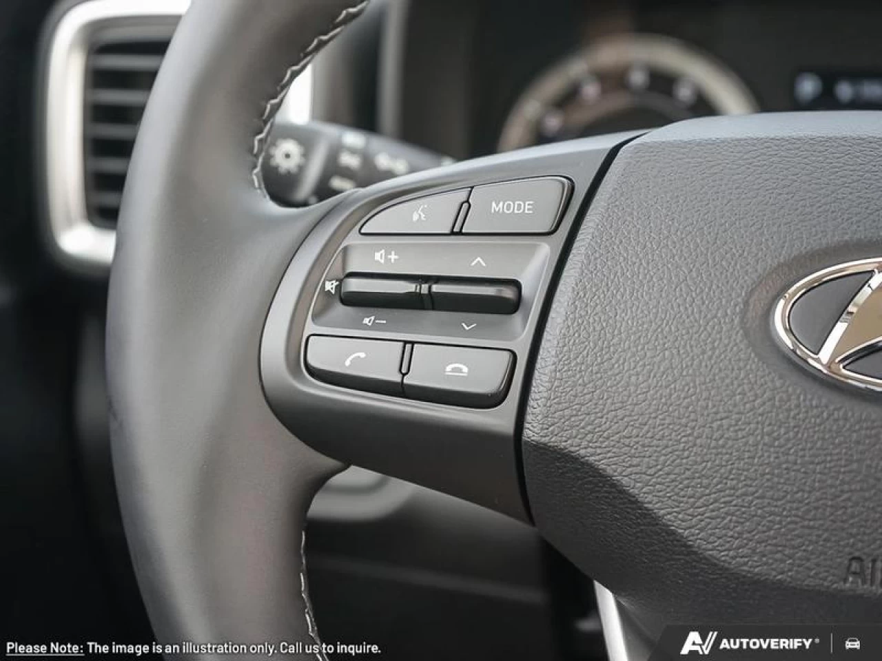 2025 Hyundai Venue Preferred IVT Main Image