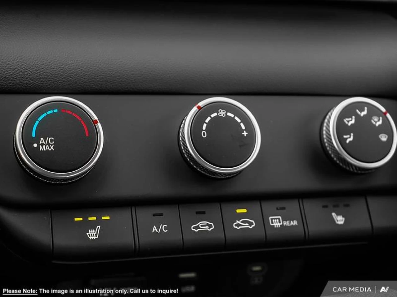 2025 Hyundai Elantra Essential Main Image