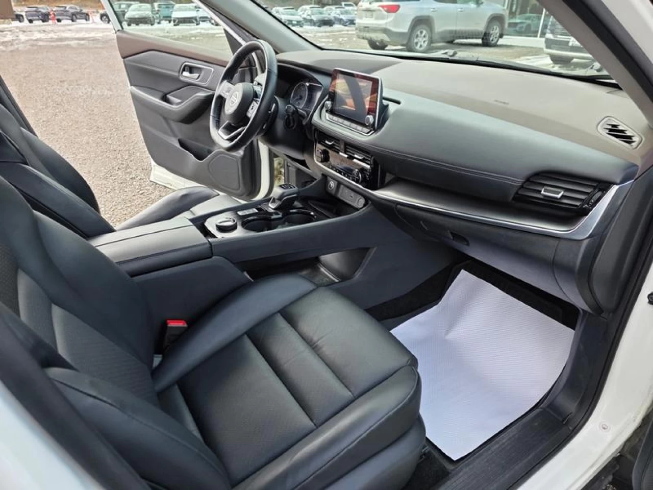 2021 Nissan Rogue S/SL/SV Main Image