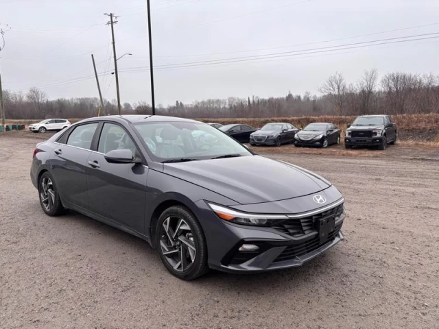 Hyundai Elantra Hybrid Luxury 2024