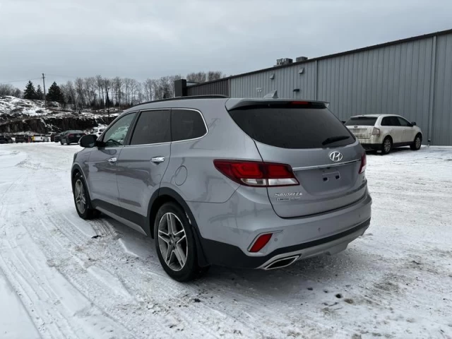 Hyundai Santa Fe XL Limited with 7 seats 2017