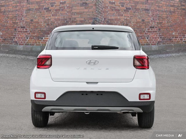 Hyundai Venue Essential IVT 2025