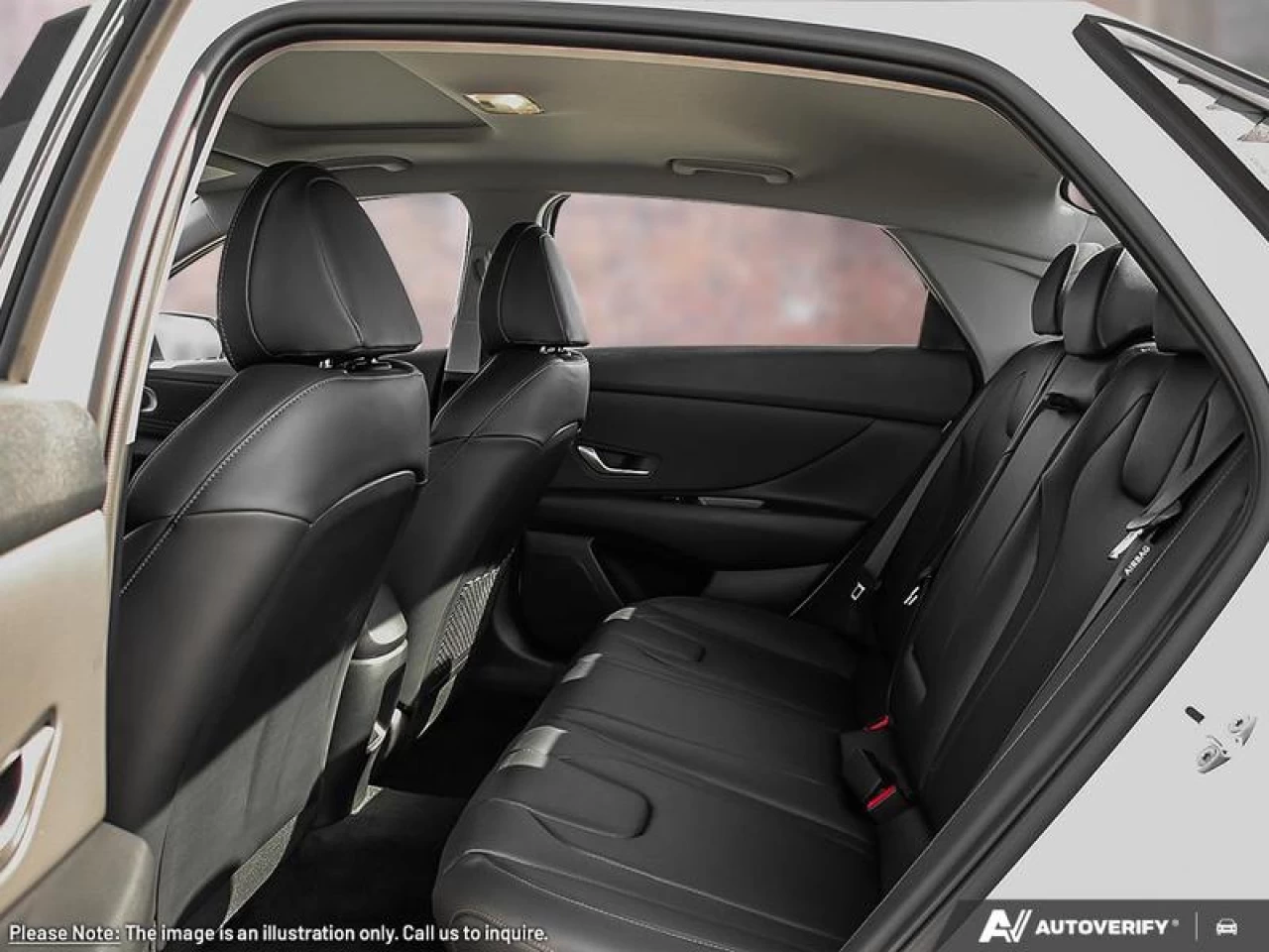 2025 Hyundai Elantra Luxury IVT Main Image