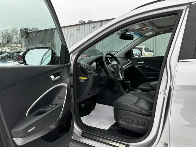 Hyundai Santa Fe XL Limited with 7 seats 2017