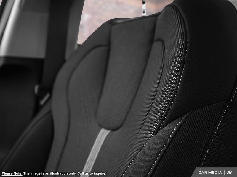 2025 Hyundai Elantra Essential Main Image