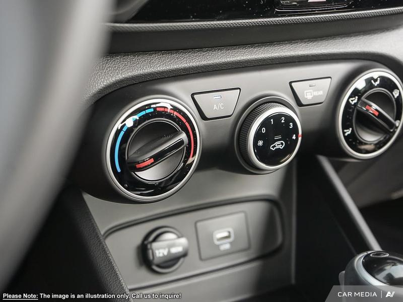 2025 Hyundai Venue Preferred IVT Main Image