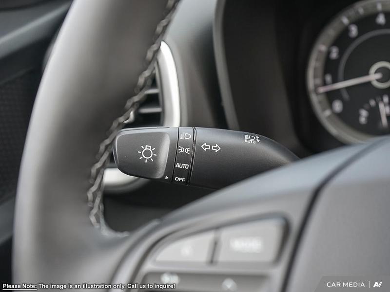 2025 Hyundai Venue Preferred IVT Main Image