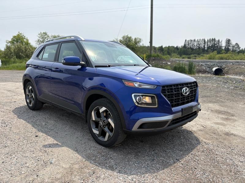 2022 Hyundai Venue Trend Main Image