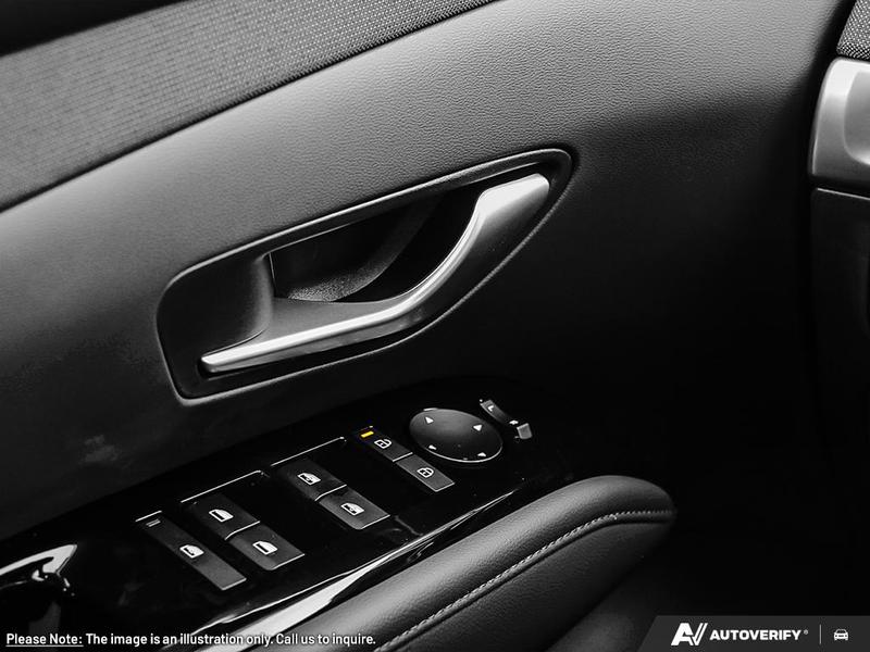 2025 Hyundai Tucson Hybrid Ultimate AWD Main Image