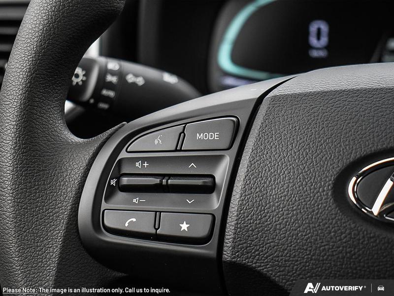 2025 Hyundai Venue Essential IVT w/Two-Tone Main Image