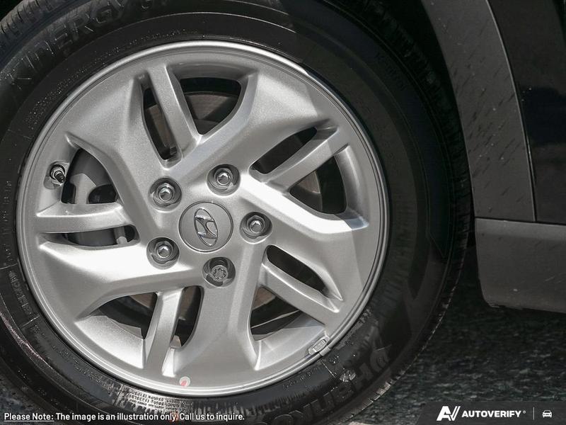 2025 Hyundai Venue Preferred IVT Main Image