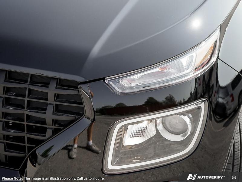 2025 Hyundai Venue Preferred IVT Main Image