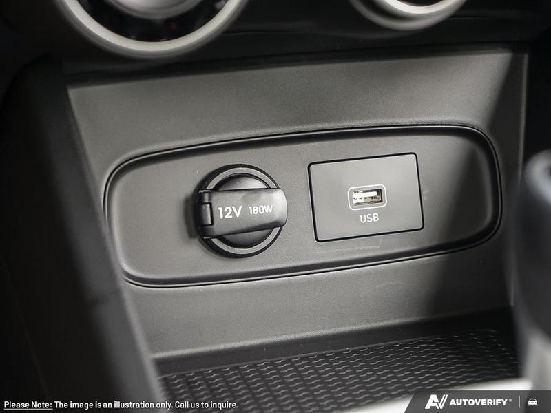 2025 Hyundai Venue Preferred IVT Main Image