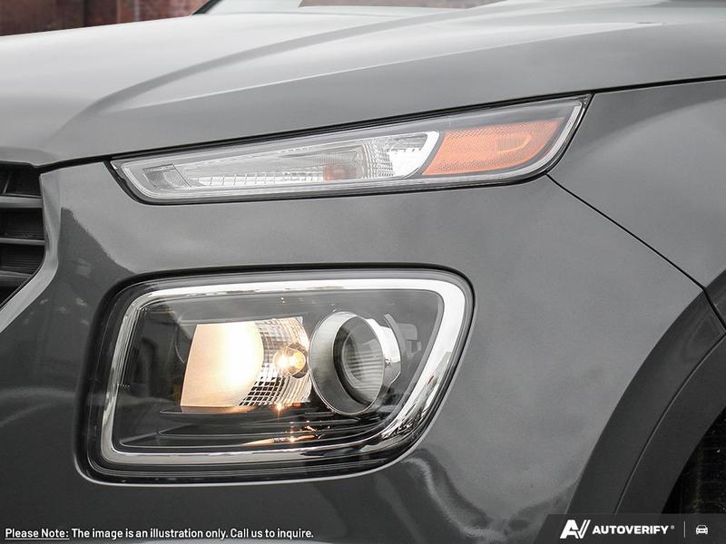 2025 Hyundai Venue Essential IVT w/Two-Tone Main Image