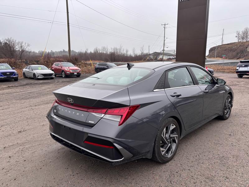 2024 Hyundai Elantra Hybrid Luxury Main Image