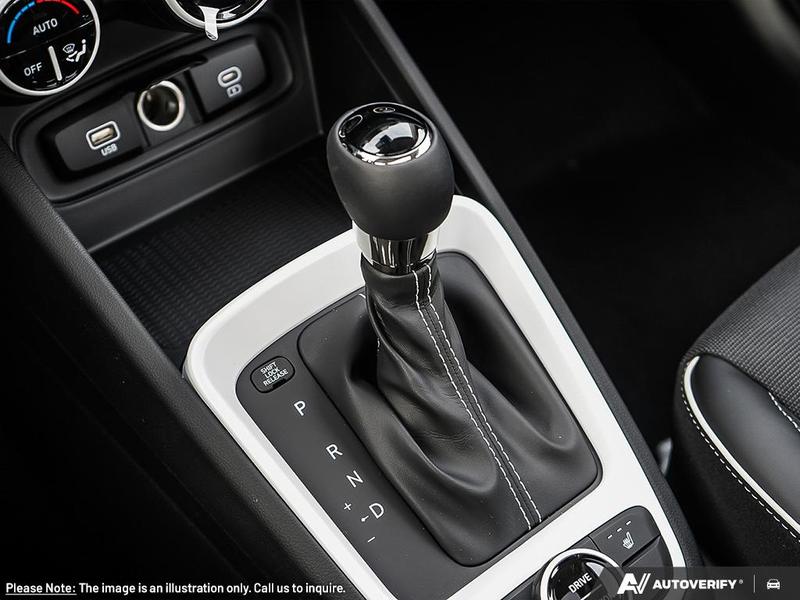 2025 Hyundai Venue Ultimate IVT w/Black Interior Main Image